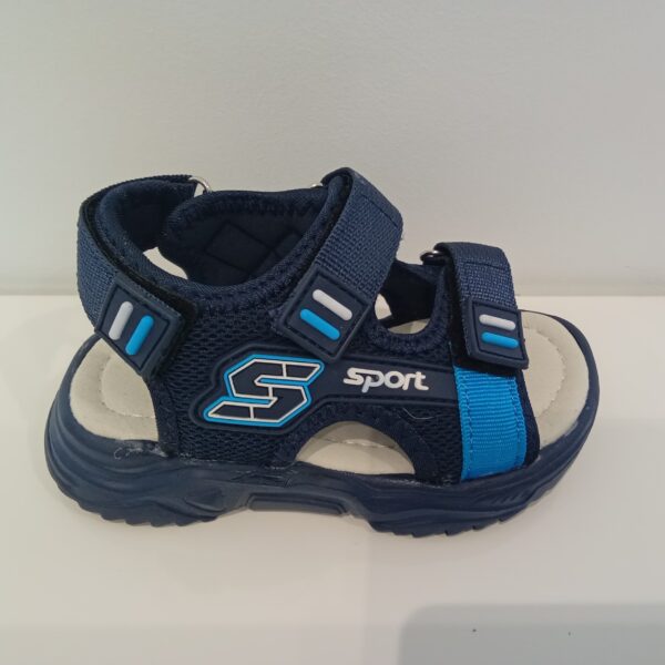 Nu pied bleu