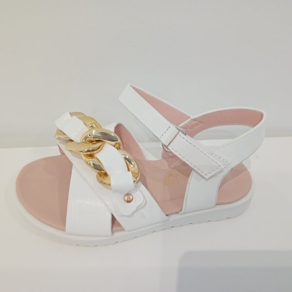 Nu pied blanc